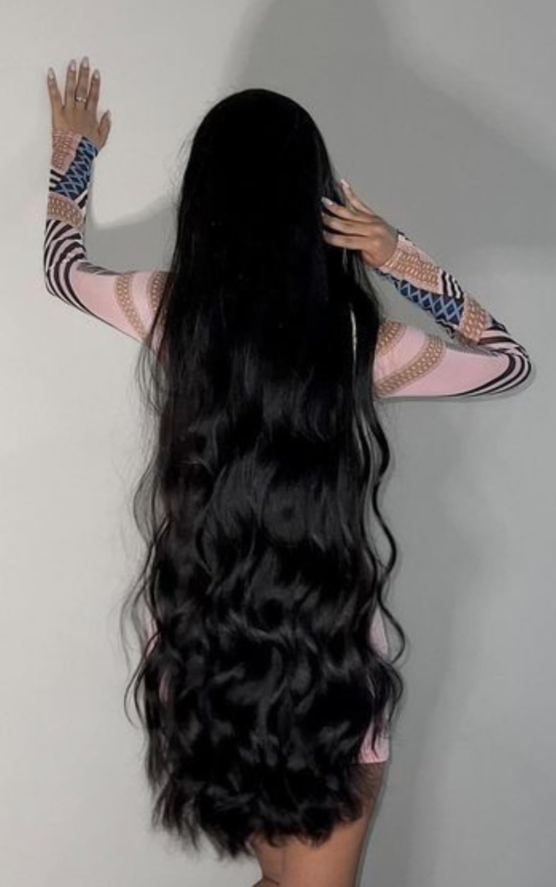 RIZI Super Long 40" 5 Clips Curly/Wavy High Temperature Synthetic Hair Extension (Matte Black)-image-2