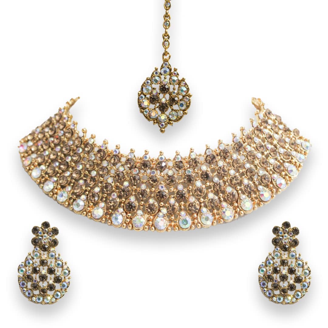 E REthnic Collection Dazzling Choker Set With Mangtika For Women
