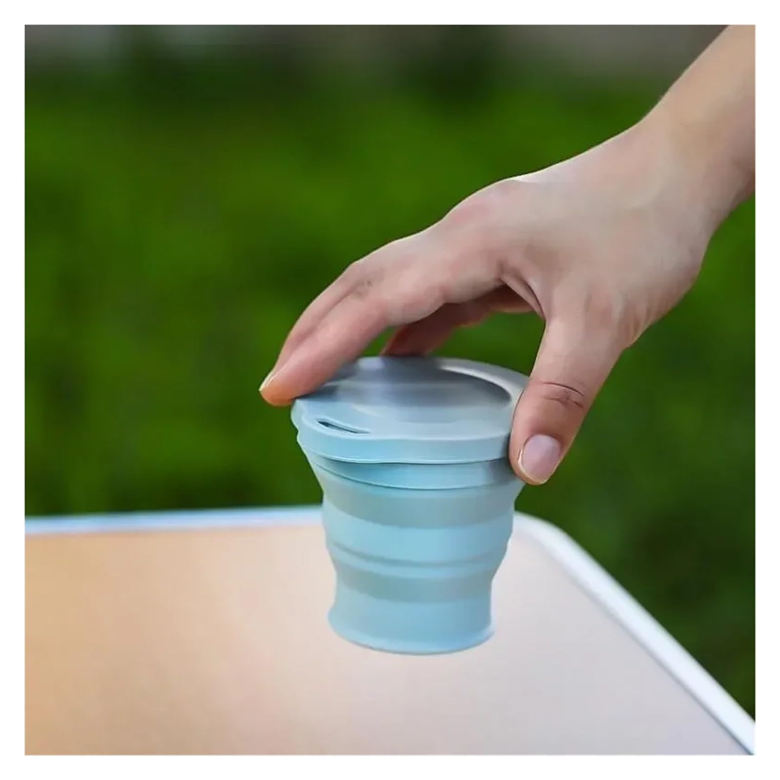 180 ml Klappbecher, Mini-Einziehbecher, Silikon, tragbare Teetasse, Outdoor-Reise-Kaffee-Teleskop-Trinkbecher mit Deckel(Blue-3PCS)
