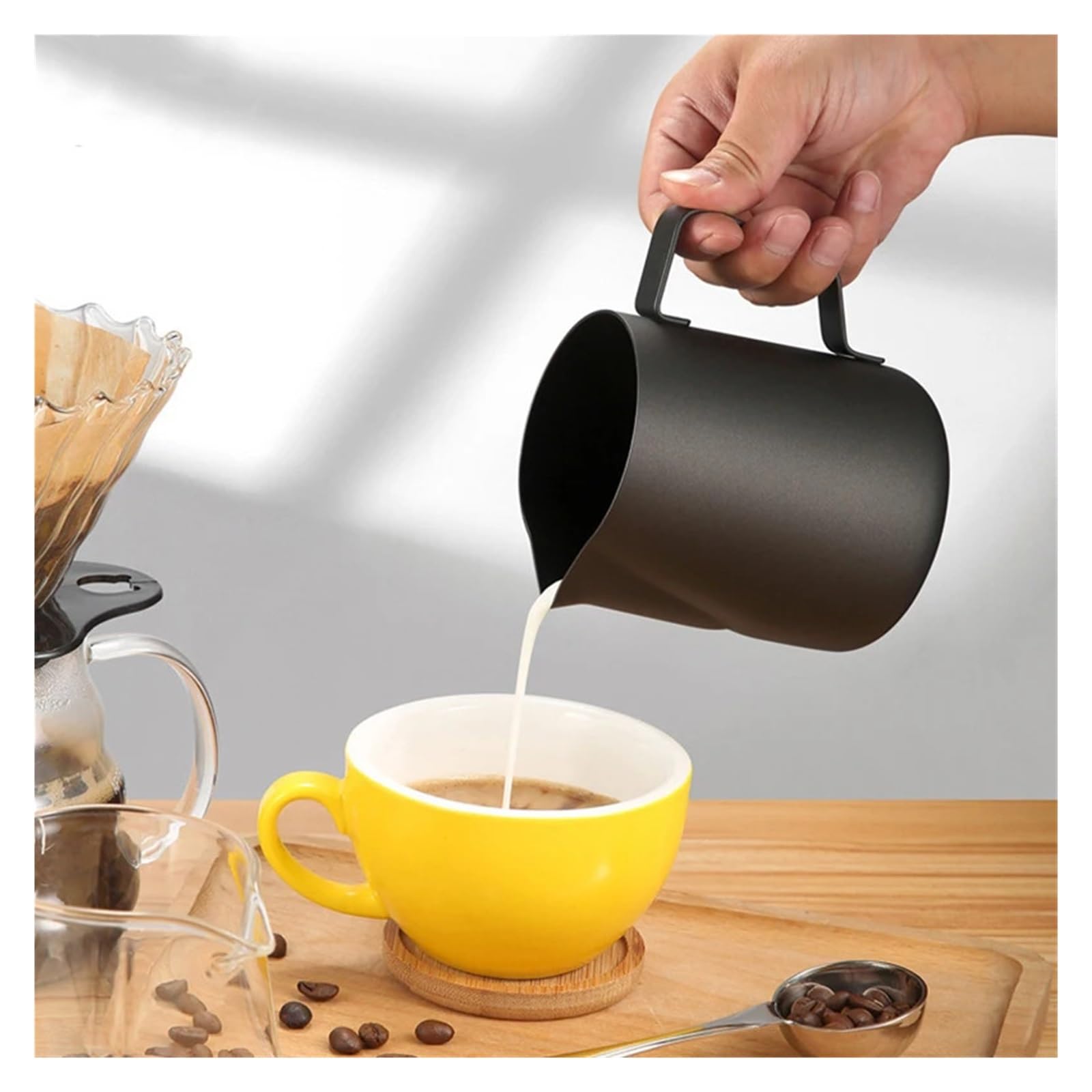 Jarra medidora de acero inoxidable compatible con leche, café, 350/600 ml, espumador de leche, accesorios for jarra.(600ML black)