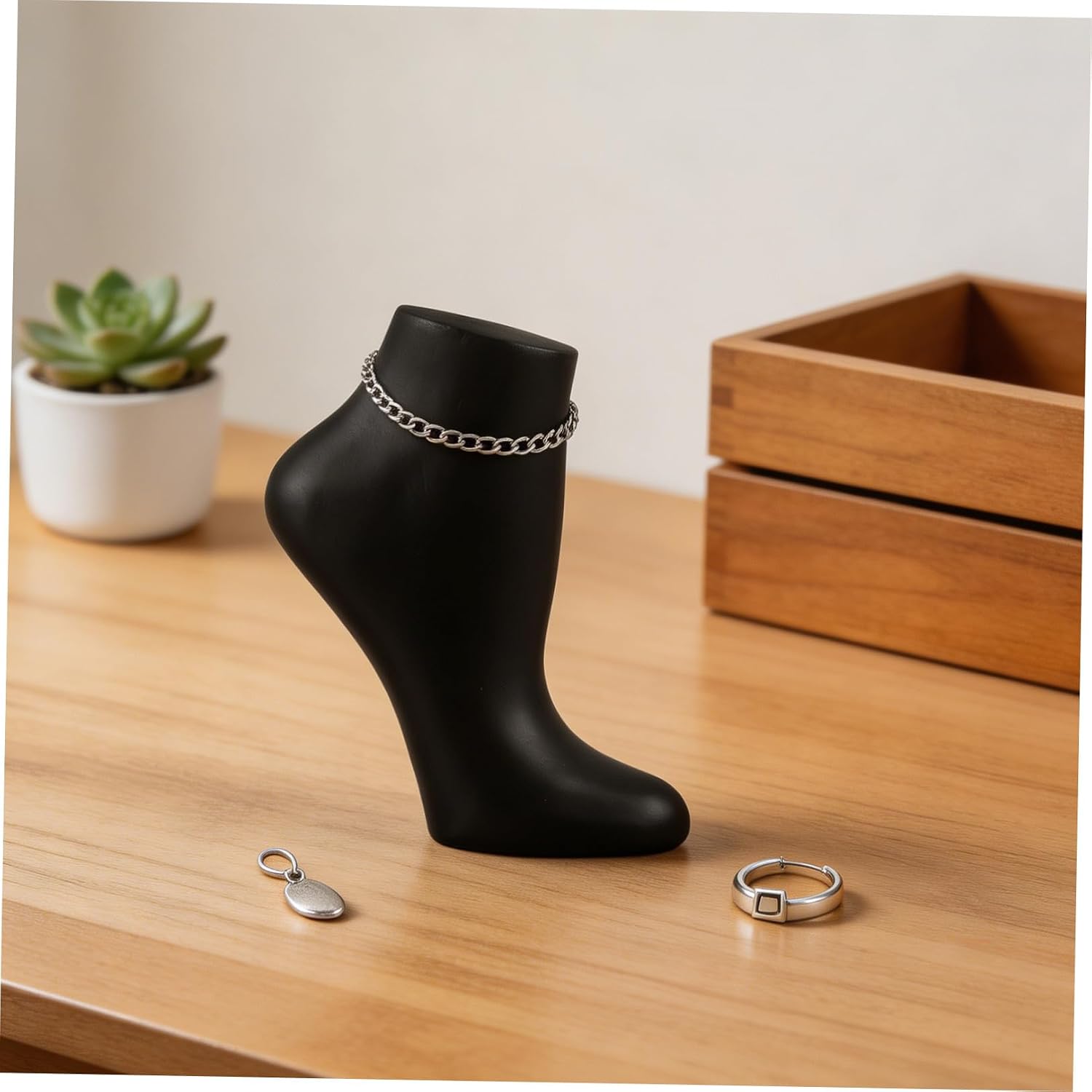 FRCOLOR Resin Mannequin Foot Display Stand for Anklet Bracelet and Sock Jewelry, Black Foot-Shaped Fake Foot Model for Retail and Home Ankle Chain Holder