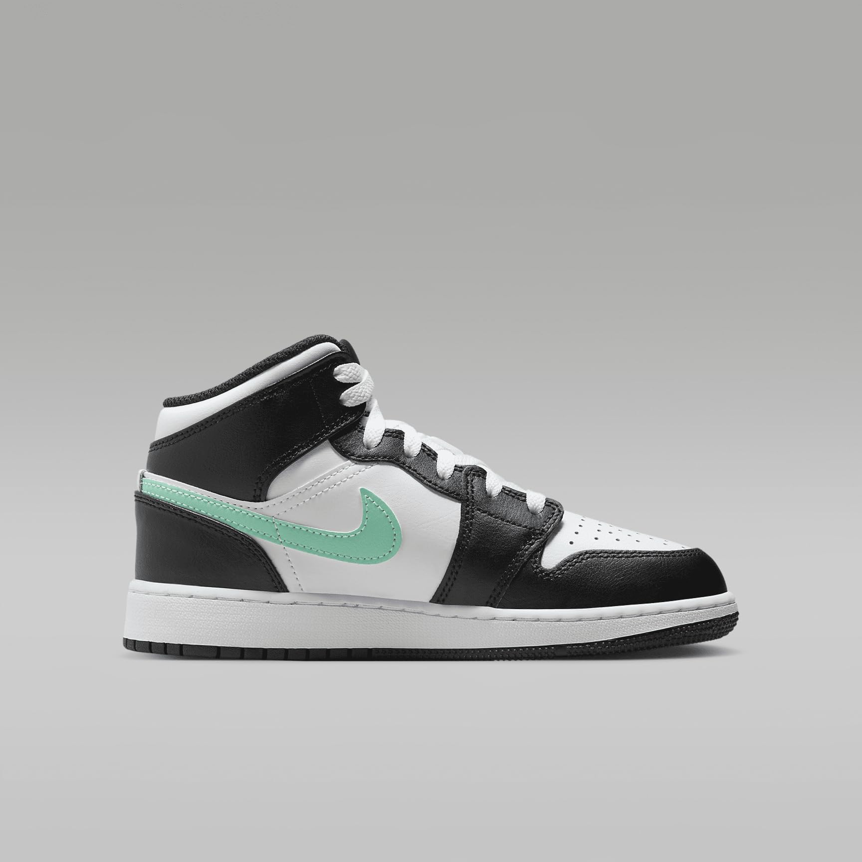 Jordan Big Kids Air 1 Mid (GS), White/Green Glow-Black, 4.5 Big Kid