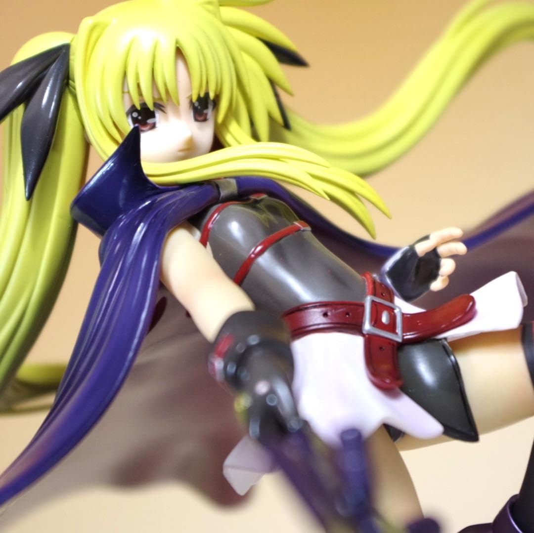 Amazon.co.jp: 魔法少女リリカルなのはA's フェイト テスタロッサ 1 8