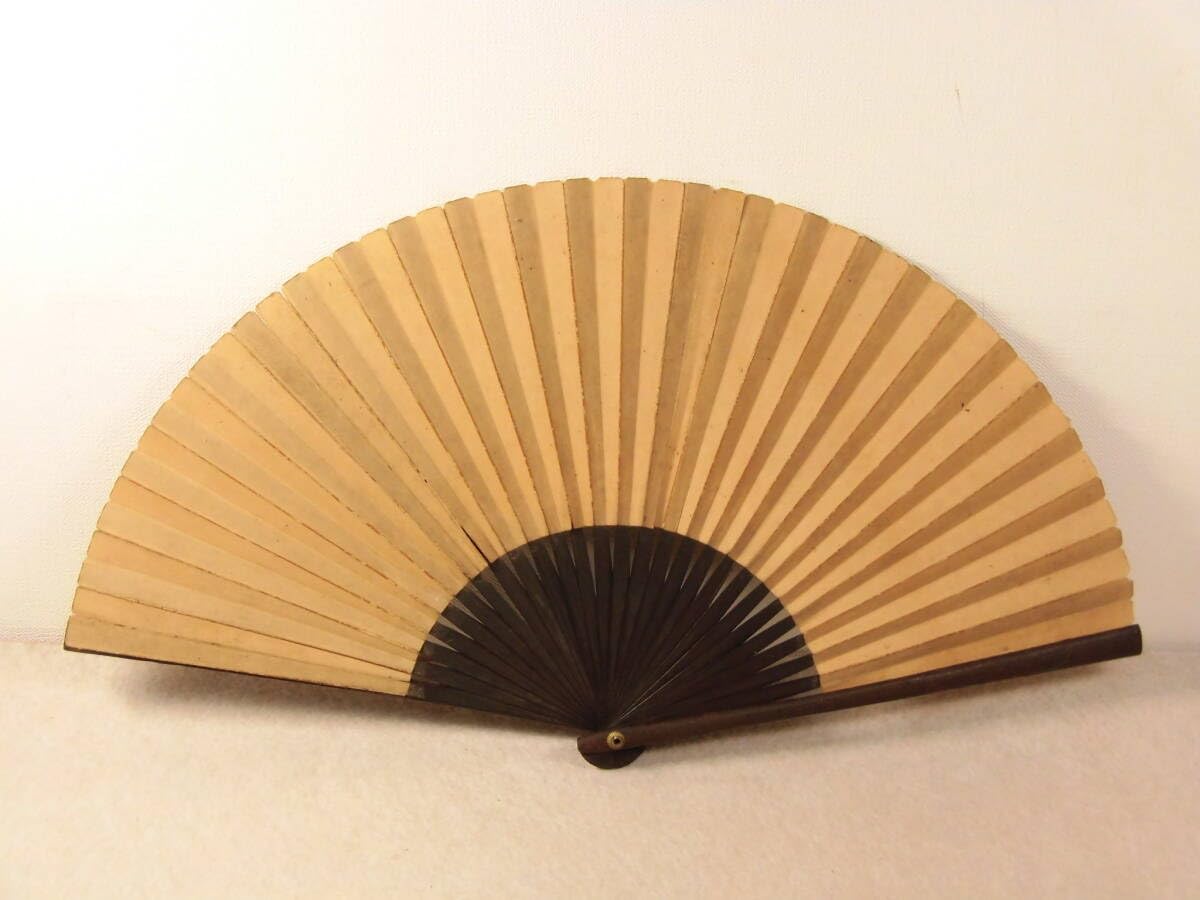 Amazon.co.jp: 初だし 古い 鉄扇 扇子 兜割 十手 茶刀 軍配 采配 鎧