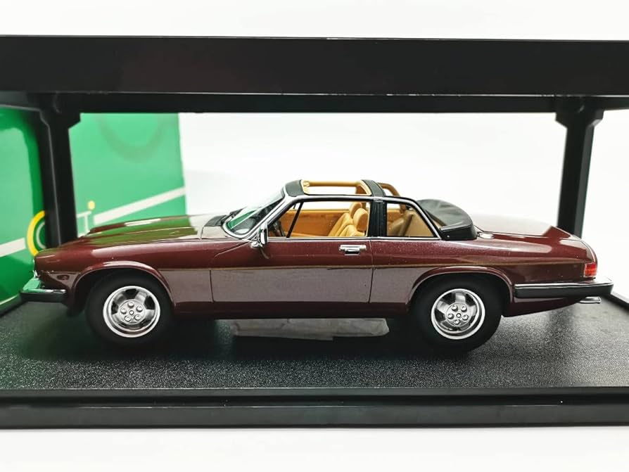 Amazon.co.jp: Cult 1/18 ジャガー XJ-SC Claret : おもちゃ