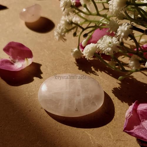 Vista 22 de Hermosa y potente piedra de preocupación de cuarzo transparente con energía positiva, cristal curativo para el pulgar para meditación protectora