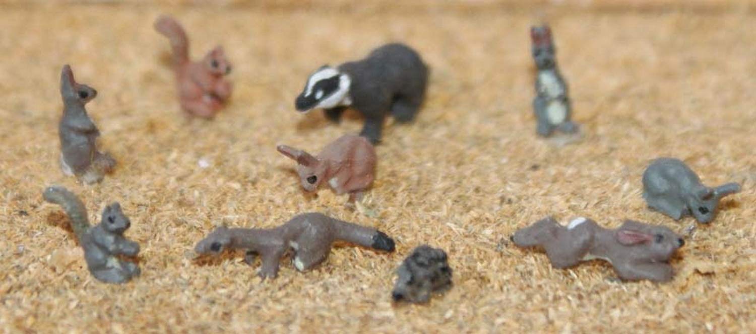 Langley Models 10 British / English Wild animals OO Scale UNPAINTED Kit F146