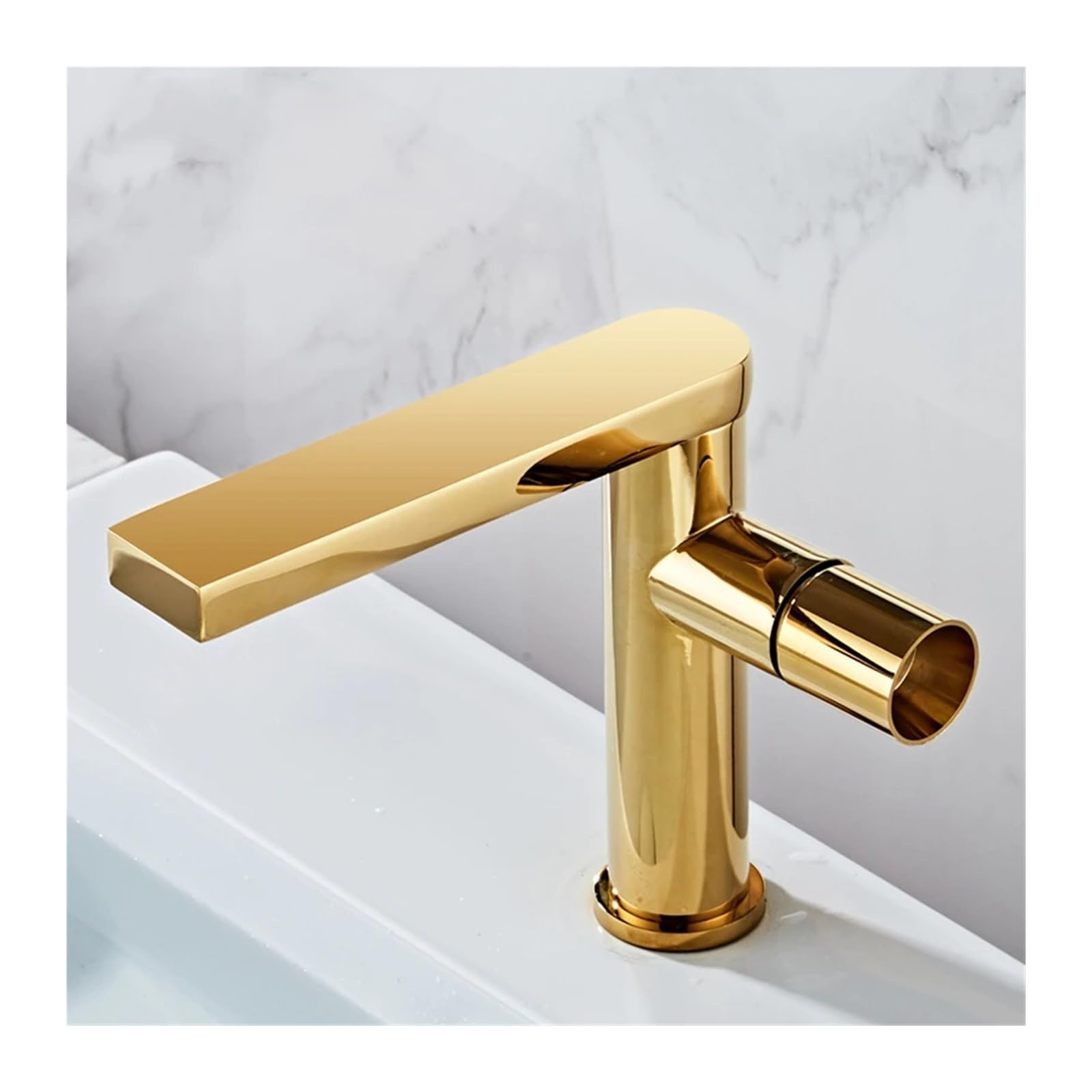 Robinet de lavabo de salle de bains en cuivre doré pour illuminer votre intérieur