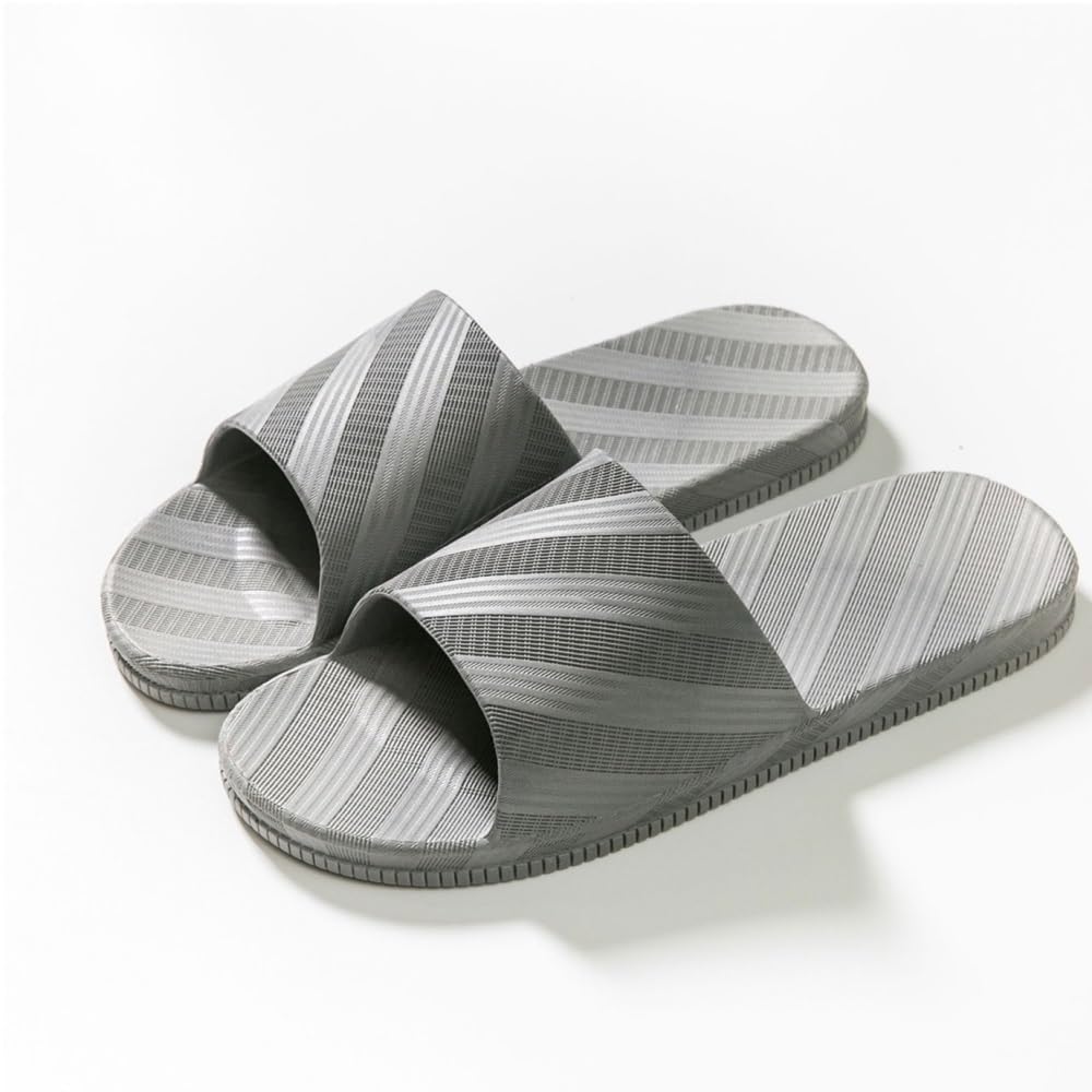 Semelle épaisse et design ergonomique pour ces chaussures de douche gris taille 45