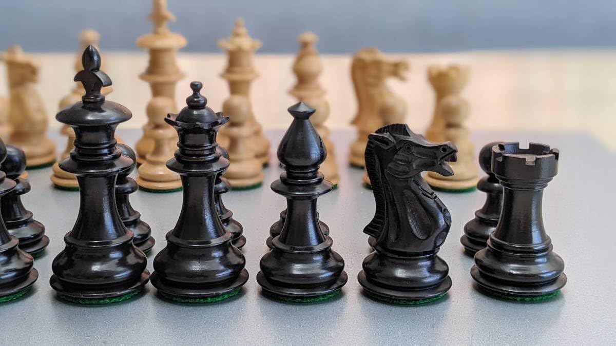 Amazon | Royal Black | Chess 本格 チェス駒 木製 インド製 | チェス 