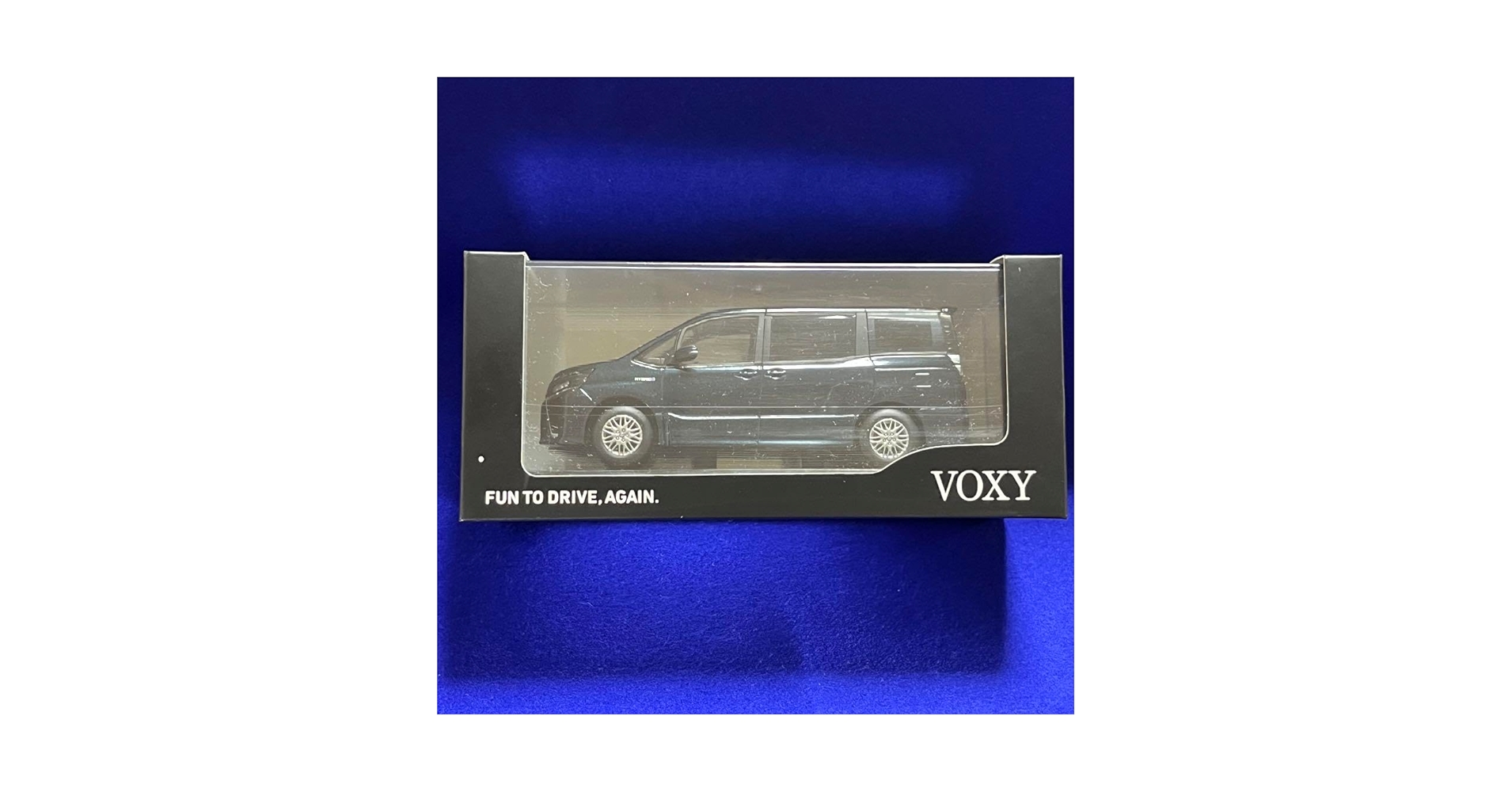 ヴォクシー　ミニカー（1/30スケール　ダイキャスト製）　VOXY 218番 Amazon | VOXY ヴォクシー ミニカー 1/30スケール ダイキャスト