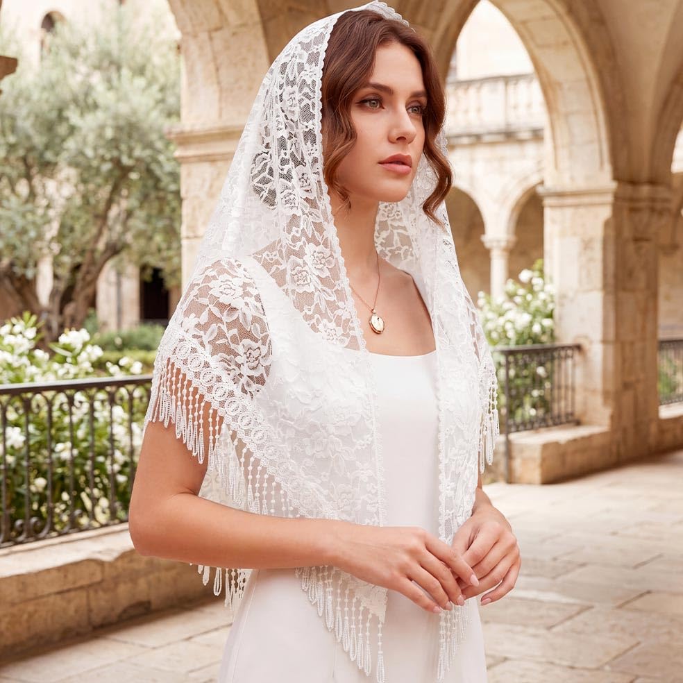 Image of Unsutuo Triangle Mantilla Veil White Lace Chapel Veils with Comb Catholic Mass Head Covering Scarf for Brides and Women