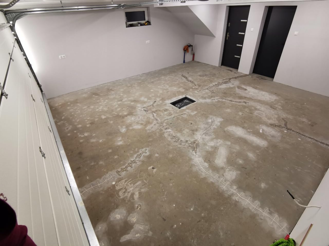 2K Epoxidharz Set für 38 m² mit Top Coat Versiegelung | RAL 7030 – Steingrau, 17,1 KG | Epoxidharzboden für Garage, Keller | Rutschfest, Chemikalienbeständig | SwissTech