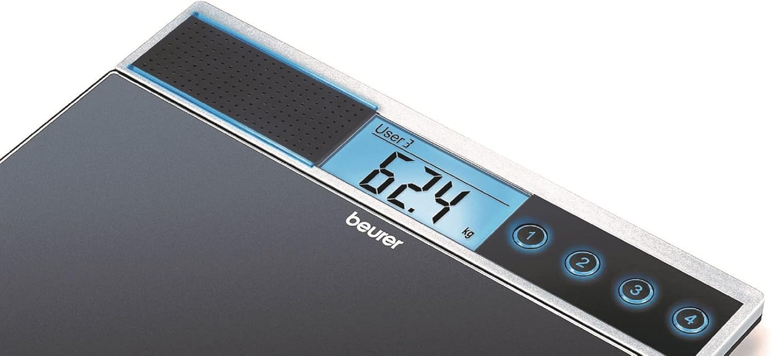 Beurer Gs 39 Bilancia In Vetro Con Funzione Vocale Multilingua E Volume Regolabile, Base Ampia 28 X 34 Cm Adatta A Una Capacità Fino A 150 Kg, Quattro Slot Di Memoria Utente