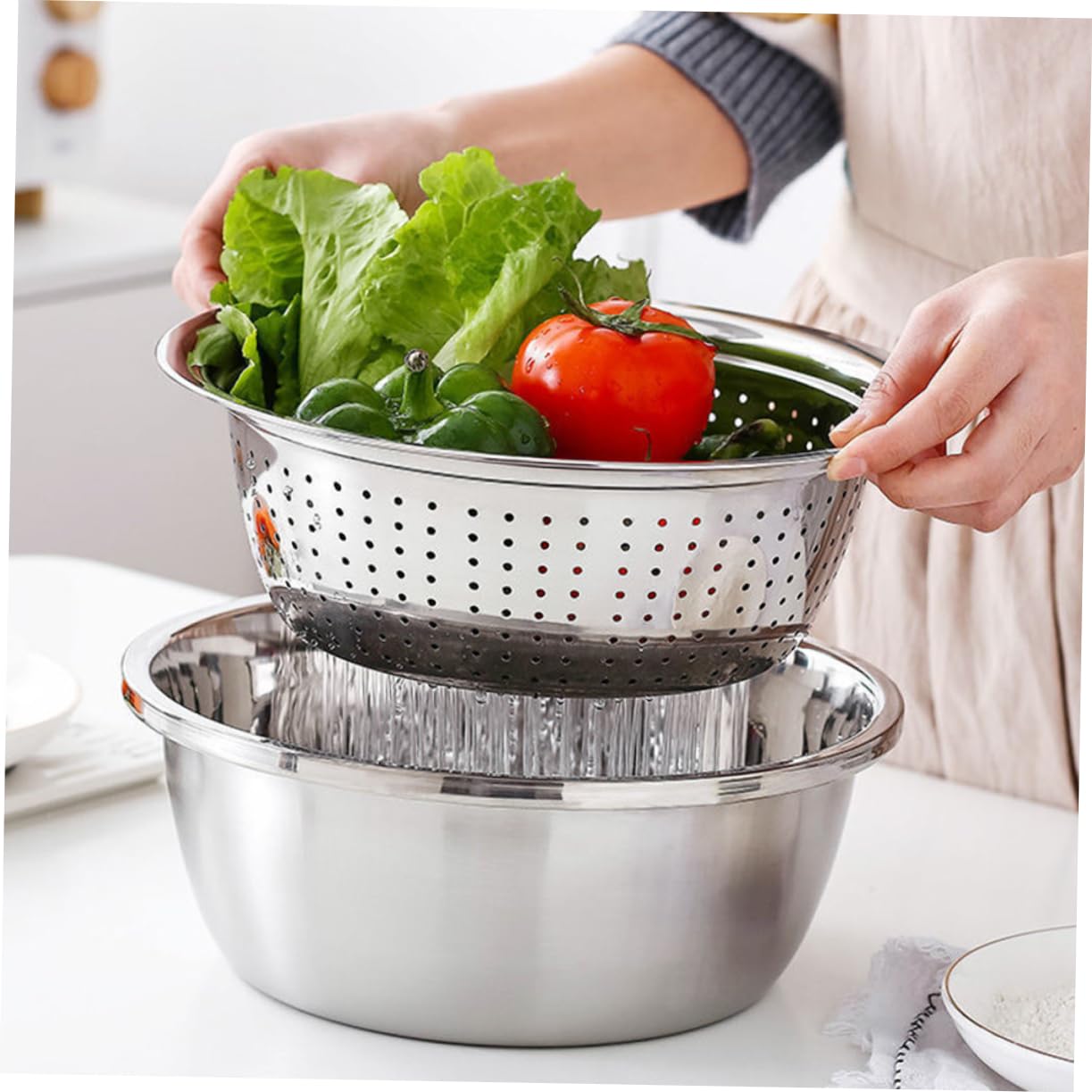 Homoyoyo 3-in-1 Gemüseschneider und Küchensieb aus Edelstahl mit Verdicktem Großem Rand Multifunktionalem Design für Kochen und Hausküchen