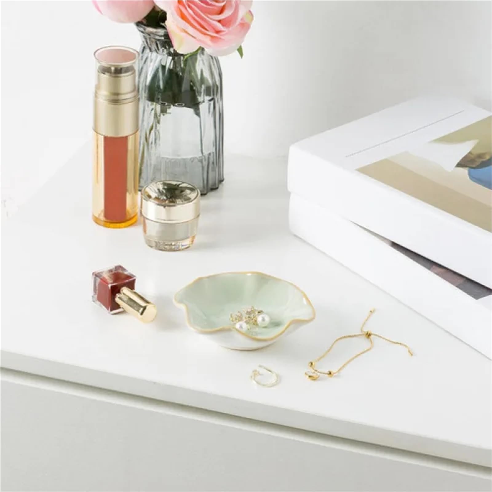 Schmuckschale 2 Stücke Lotus Form Schmuck Mini Tablett Keramik Ring Halskette Schüssel Schlüssel Niedlichen Schmuckstück Halter Mädchen Schlafzimmer Organisieren Hause Dekoration(White)