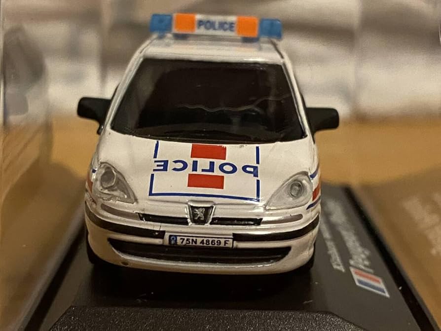 世界のパトカー　セット ミニカーショップ ケンボックス トミカギフトセット世界の