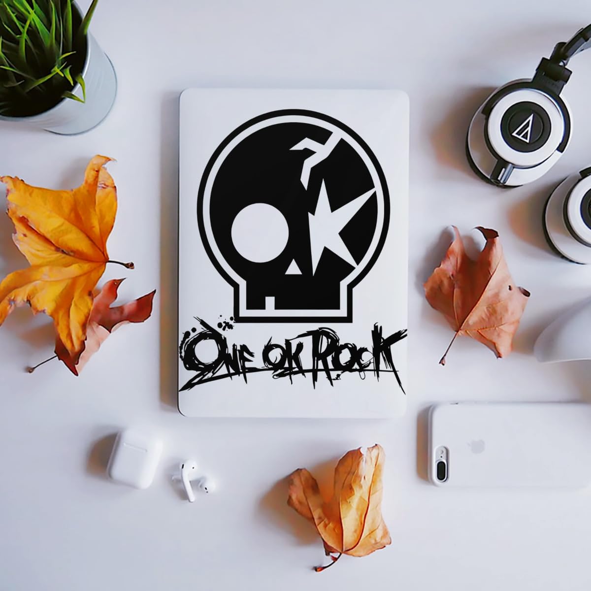 Amazon.co.jp: ワンオクロック ONE OK ROCK 1枚 クリスタルステッカー