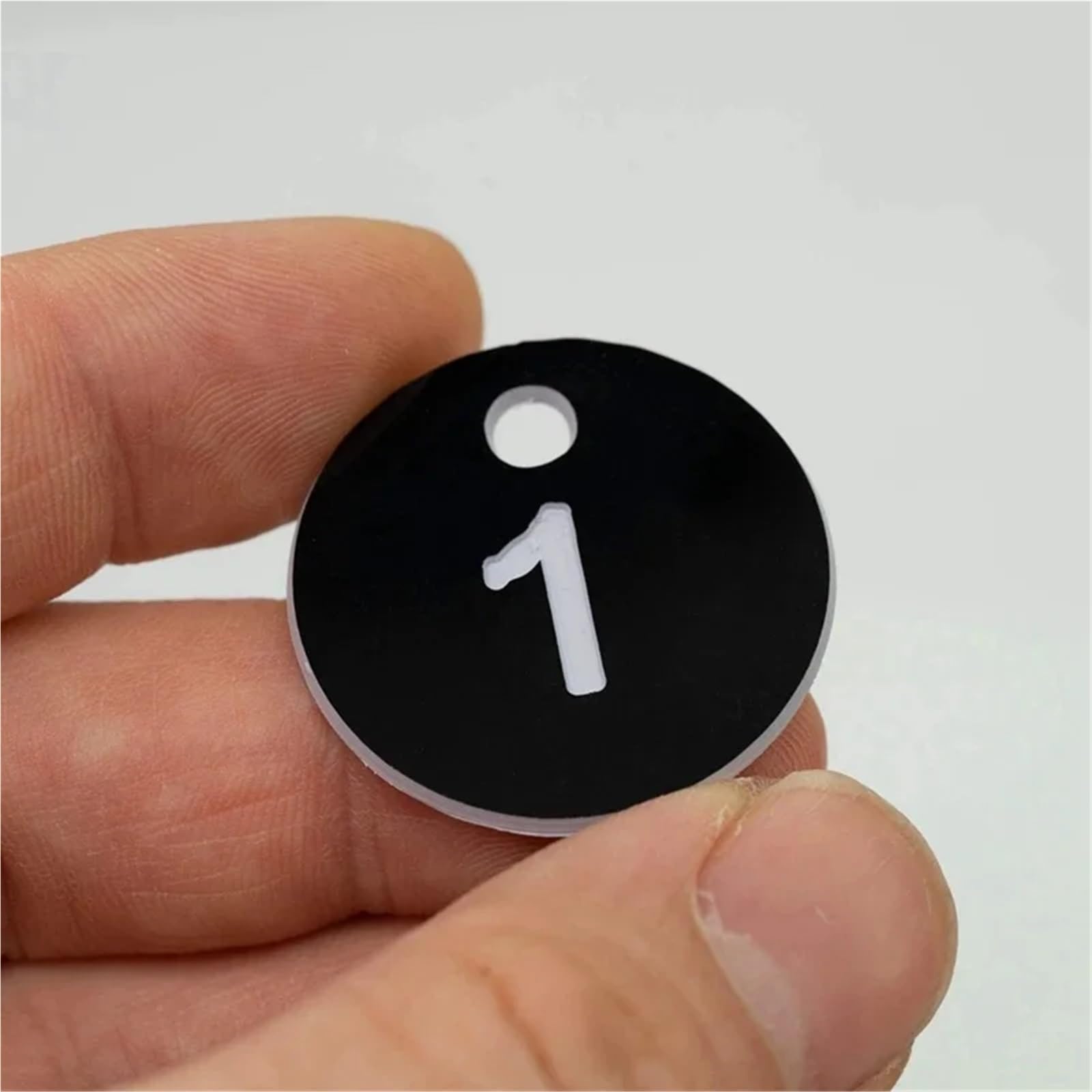 Plastikowe zawieszki z numerami, Etykiety z numerami ABS, czarne, 3,5 cm, opakowanie 100 sztuk 1-100