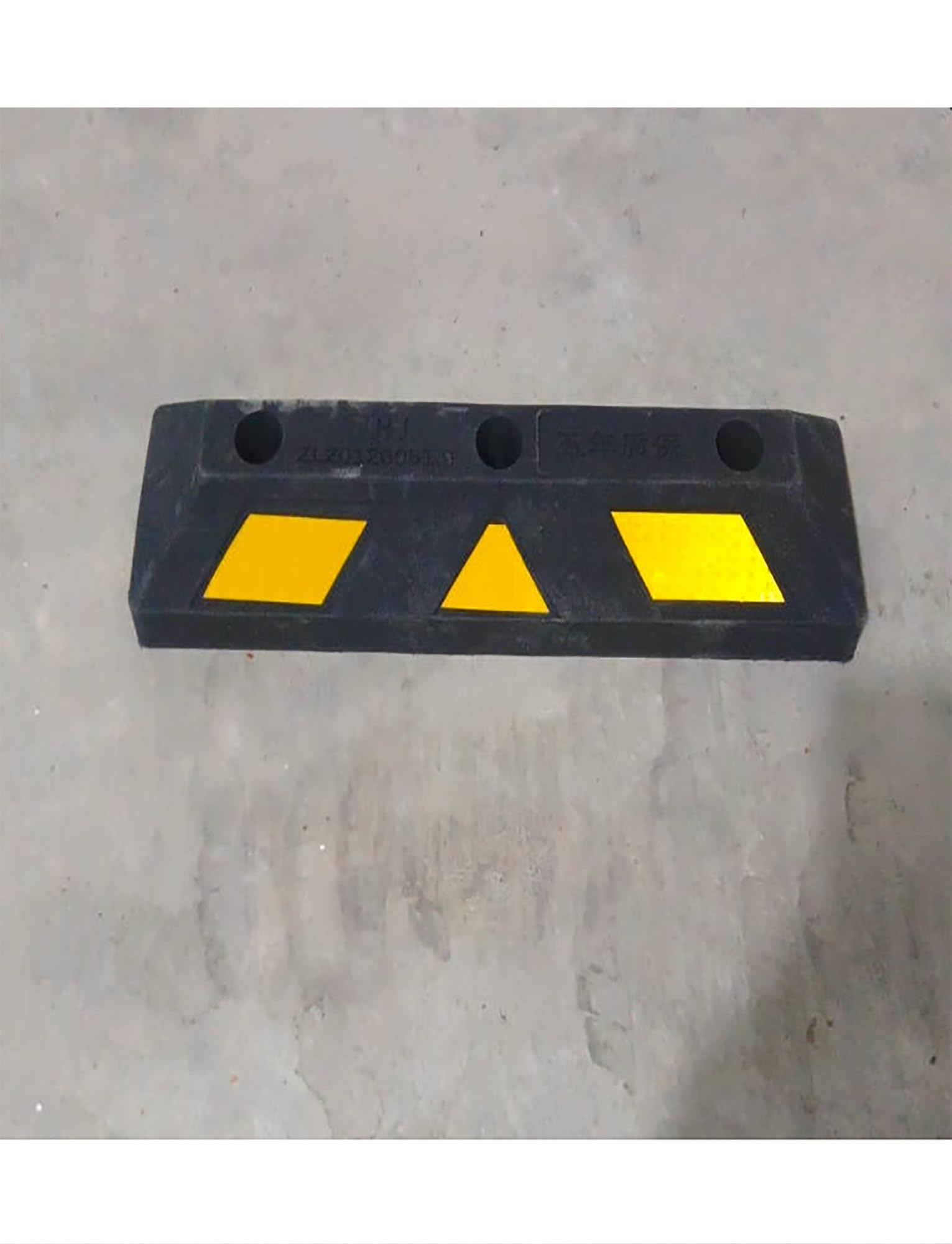 Tope de estacionamiento de alta resistencia: calzo for ruedas y bloqueador de vehículos for entradas de vehículos, garajes, estacionamientos al aire libre o lavaderos de vehículos.(59x14.5x8.5cm)
