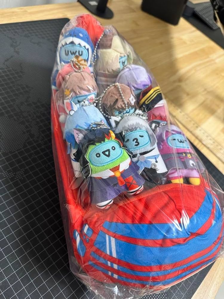 Among Us x hololive ホロクルーぬいぐるみセット Amazon.co.jp: ホロ ライブ among us ぬいぐるみセット