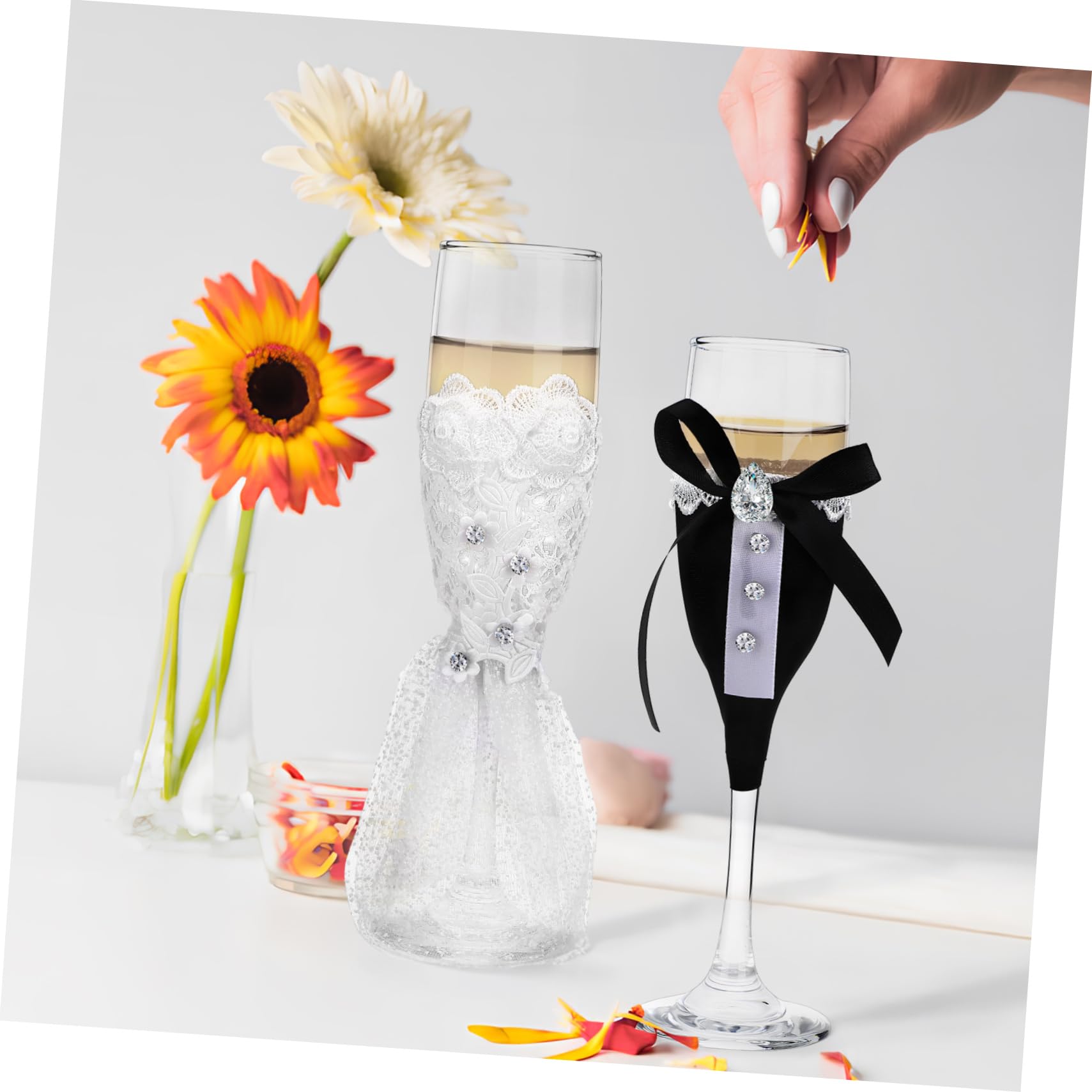 1juego Copas De Brindis Para Boda Elegantes Flutes Decorativas Para Novios Vaso De Champán Para Celebraciones Diseño De Vestido y Traje Para Aniversarios y Compromisos
