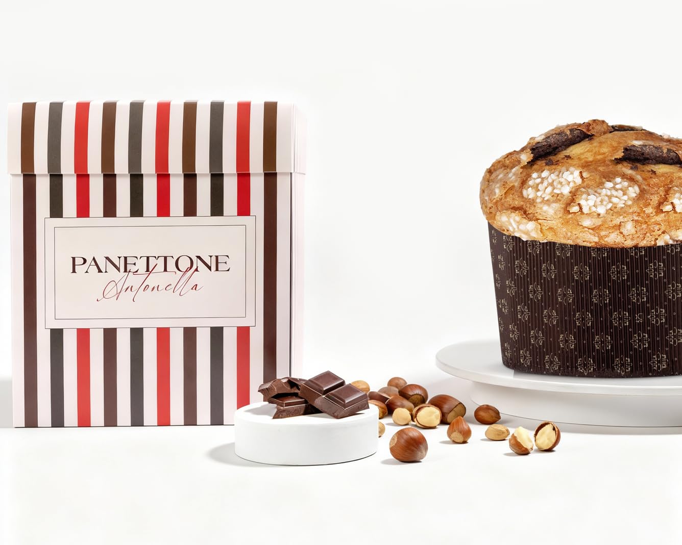 Panettone Antonella Schokolade & Haselnüsse XXL 1200 g | Handwerklicher Choco-Haselnuss-Panetone ohne Konservierungsstoffe oder Farbstoffe | Weihnachtsspezialität mit Natursauerteig