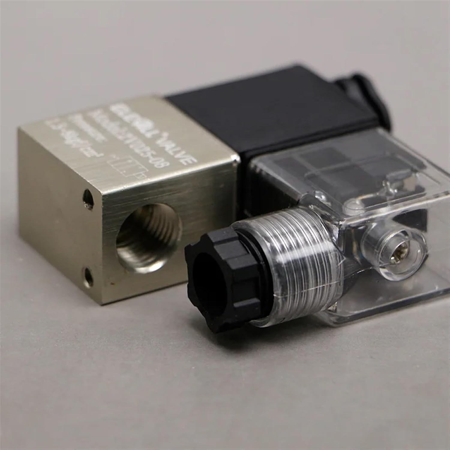 2V025-08 Pneumatic Solenoid Valve DC24V