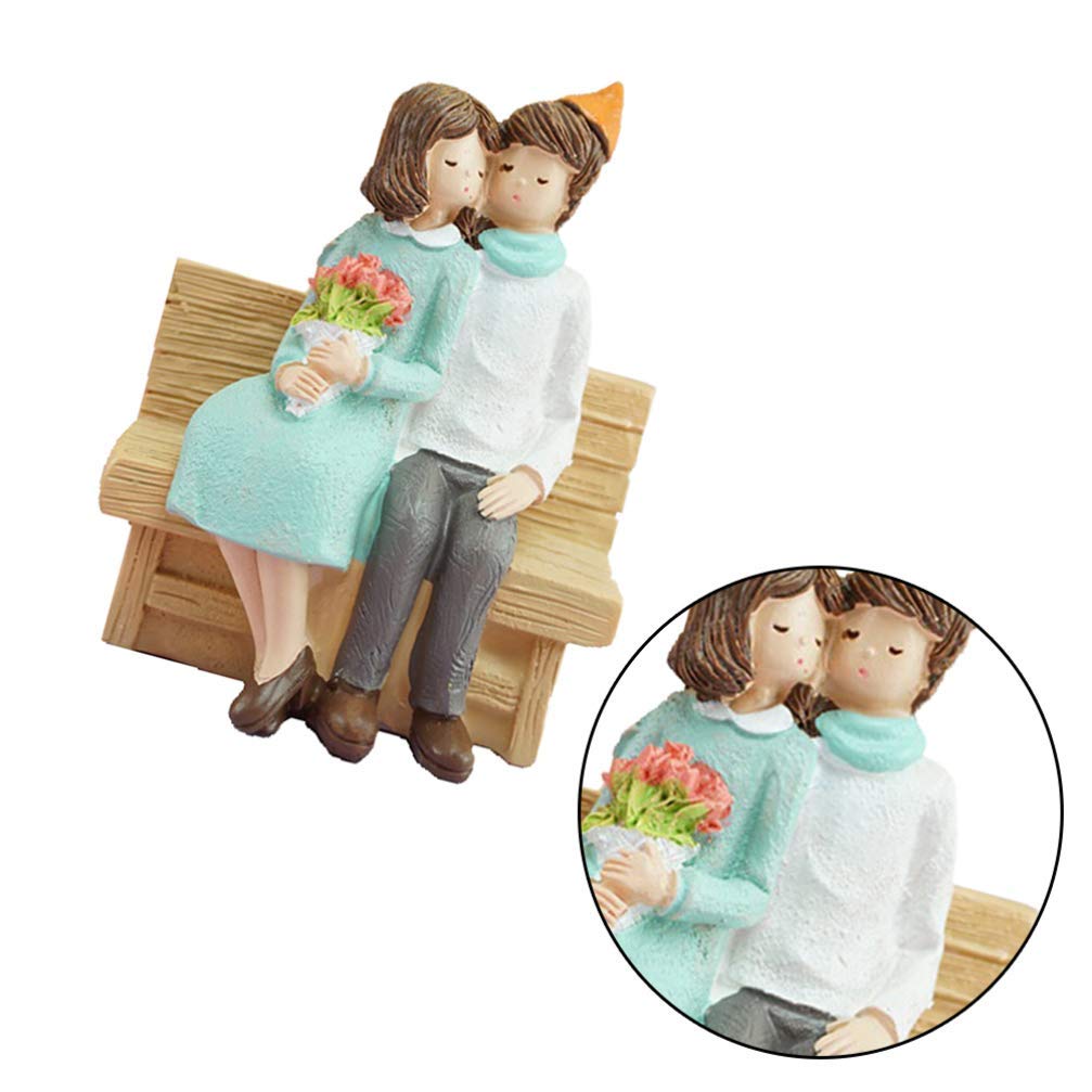 Résine Couple Cake Topper Miniature Couple Figurines Amant sur Banc Statue Figure Fée Jardin Ornement pour Dollhouse Micro Paysage Bonsaï Décor