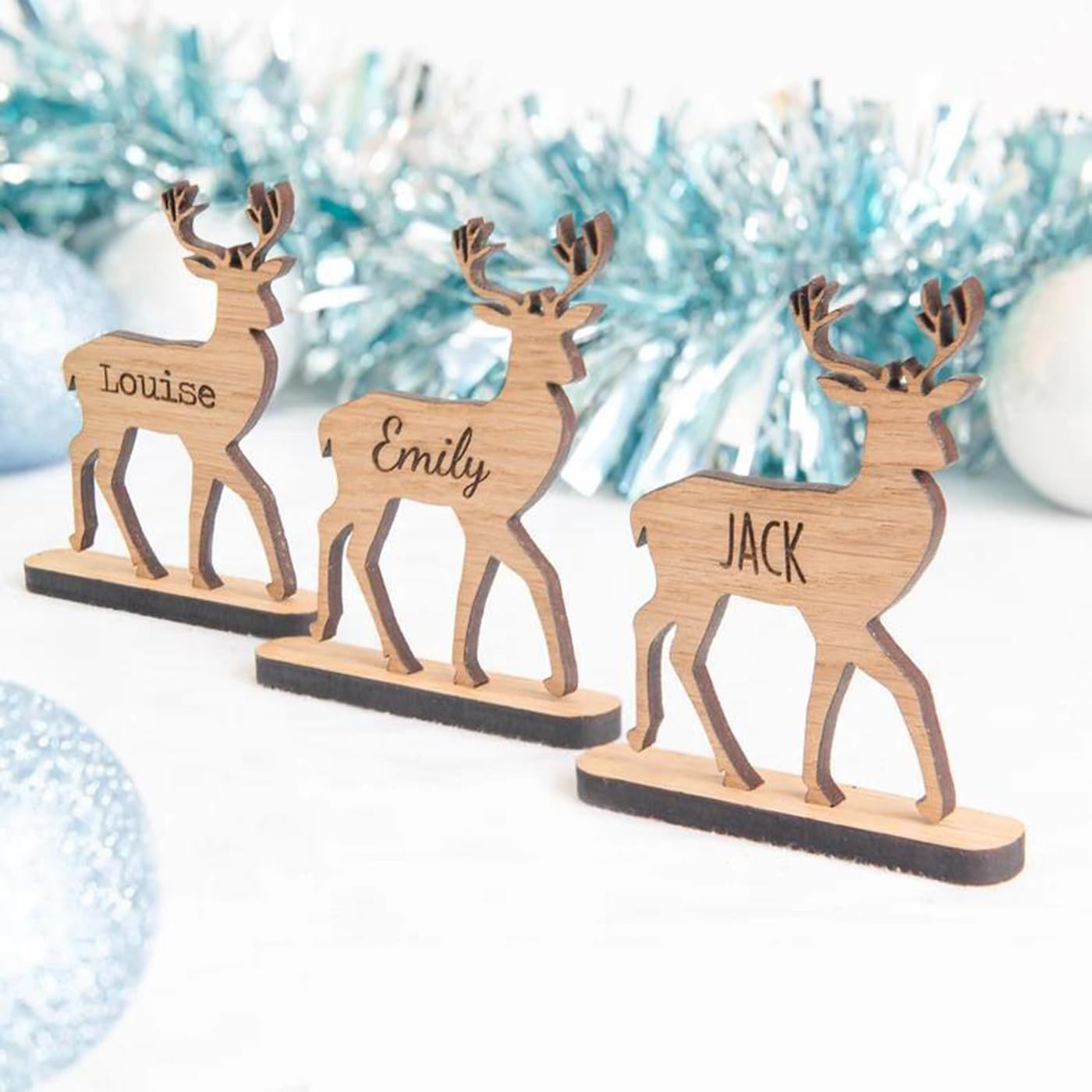 Rennes de Noël personnalisables : la solution pour placer vos invités avec élégance