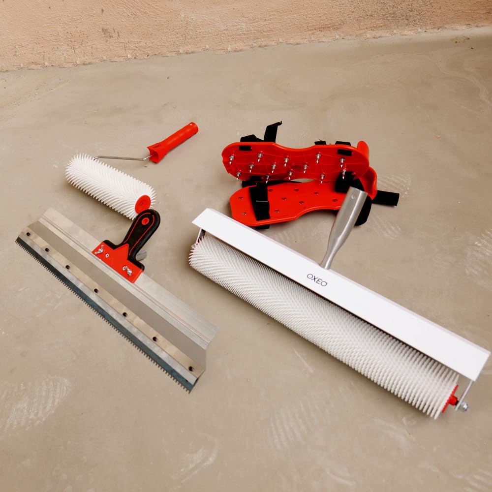 Kit outils ragréage - Rouleaux débulleurs 25-50cm - Râteau autonivelant 56cm - Chaussures pointes acier - Ciment auto-nivelant