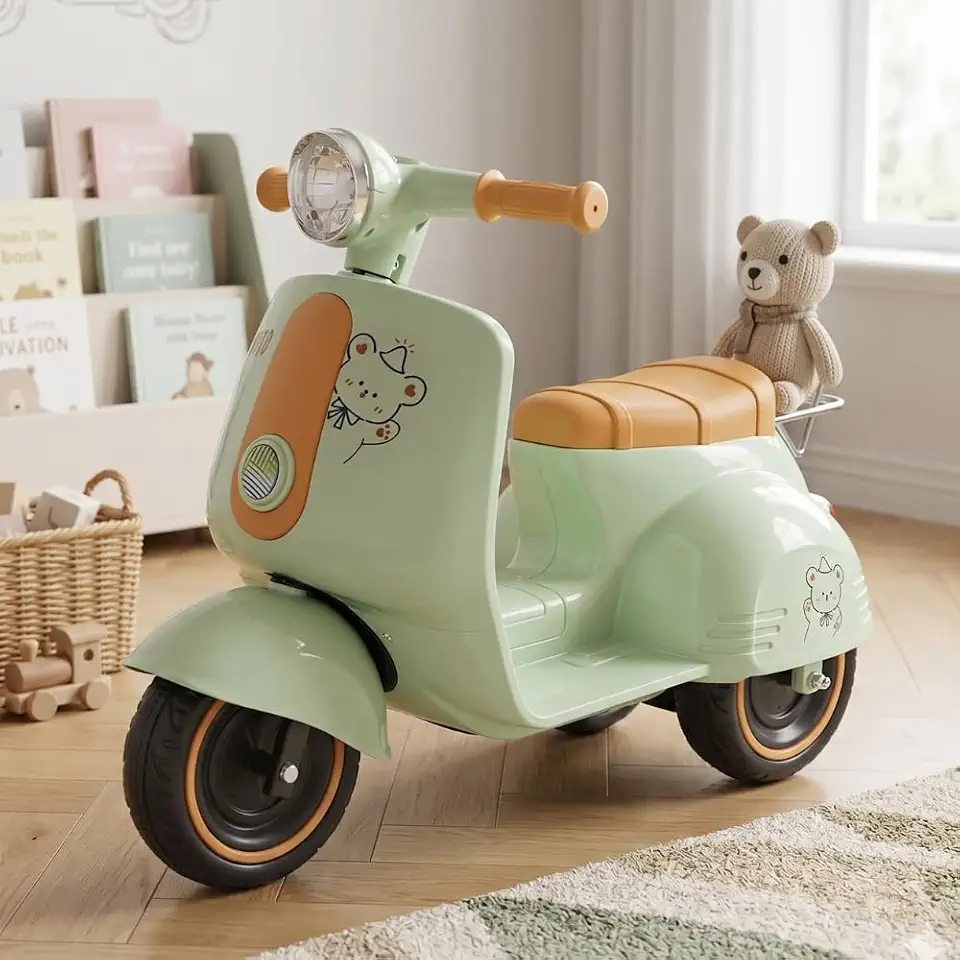 Triciclo Elétrico Infantil 6V Verde com Som e Luz – Moto Scooter Estilo Vespa com Baú | Motinha Elétrica para Crianças Segura e Recarregável