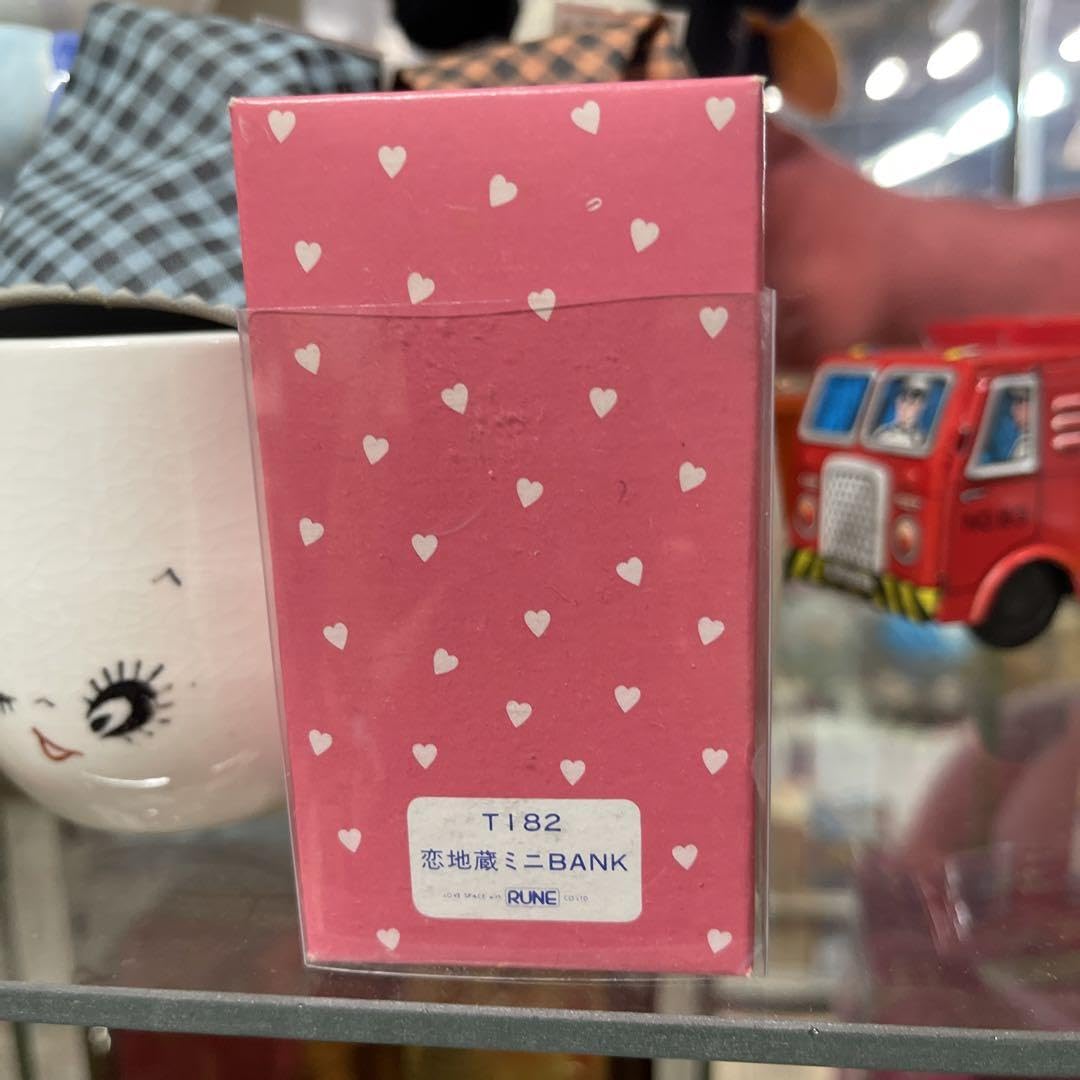 陶器製 内藤ルネさん 恋地蔵 貯金箱です。 サイズ: 高さ約16cm Amazon.co.jp: 内藤ルネ 恋地蔵 貯金箱 陶器 昭和レトロ
