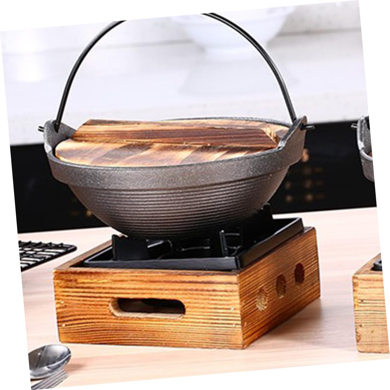 Olla de Hierro Fundido Japonesa para Cocina Confiable con Mango de Madera, Adecuada para Cocinar Fideos Instantáneos y Preparar Guisos en Casa