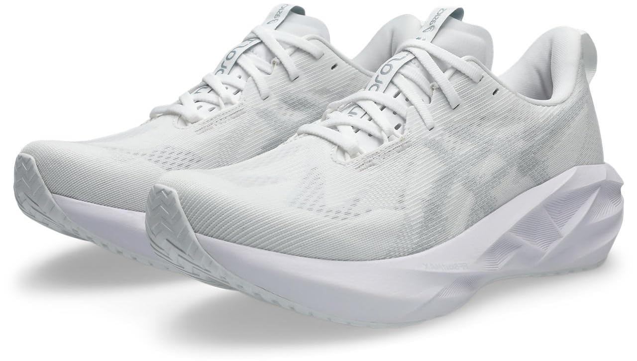ASICS 1011B974-100 NOVABLAST 5 Men White/Piedmont Grey UK 9.5