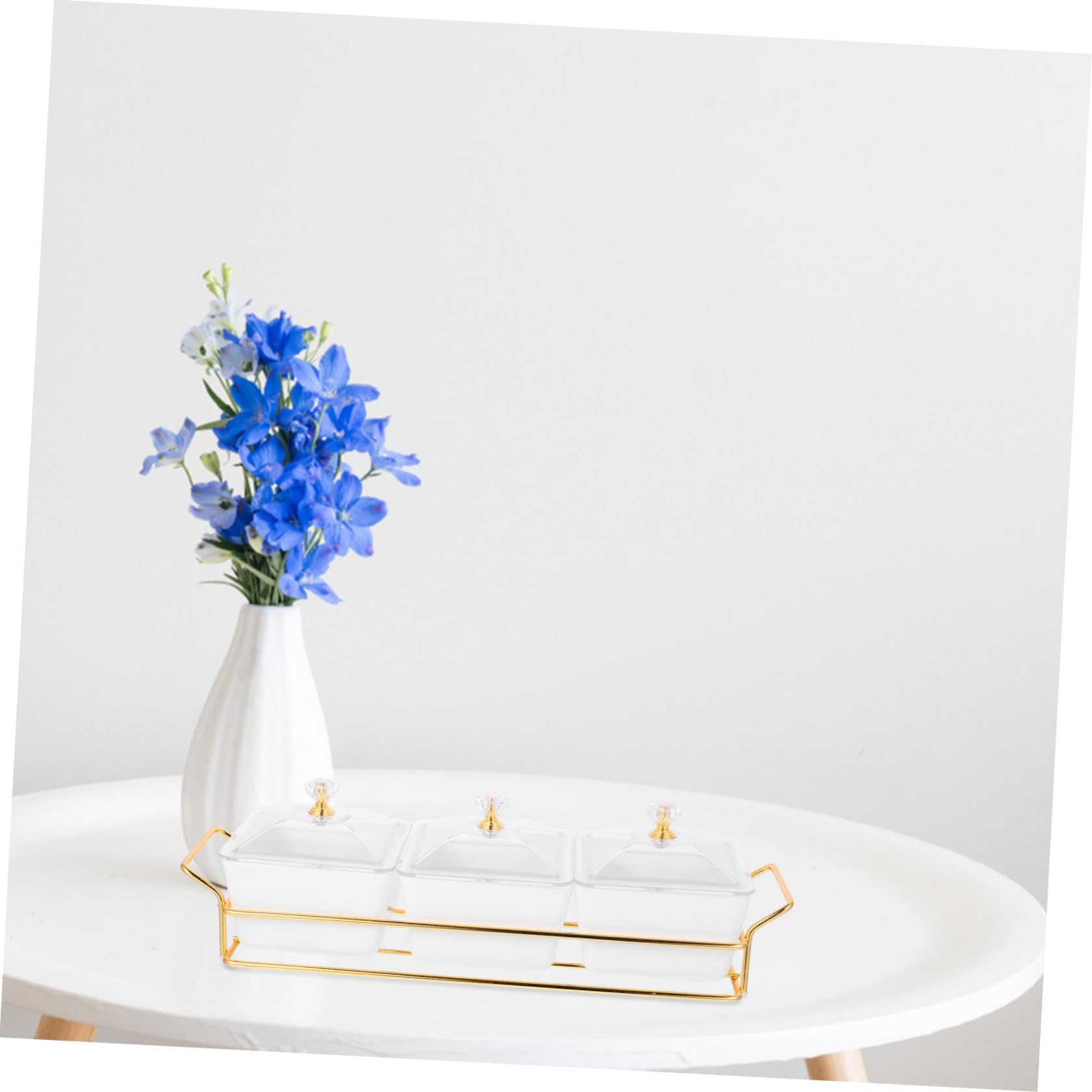 BESPORTBLE Vassoio da Portata in Ceramica Coperchio e 3 Scomparti | Bianco, Design Multicomparto, Ferro Integrato, Uso Versatile per Dolci, Snack e Condimenti