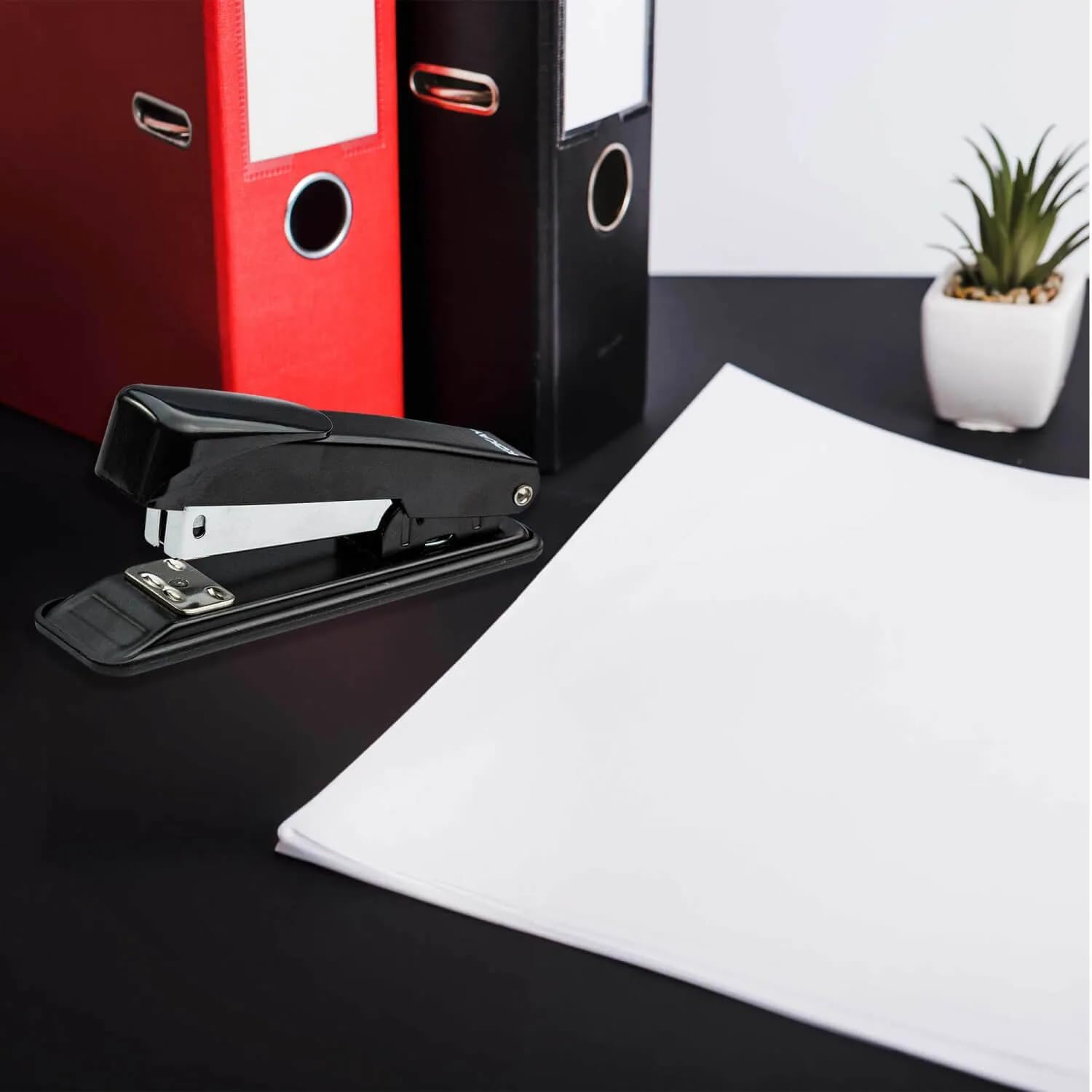 Grampeador de Mesa Metal 24/6 e 26/6 Até 25 Folhas, KOKAY