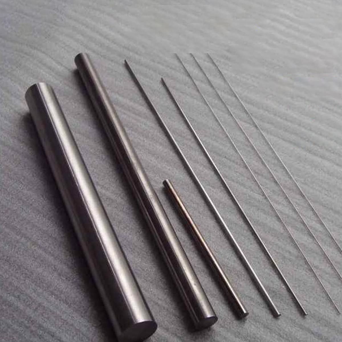 Produktbild von Wolframdraht 1 M – Durchmesser 0,4–2 Mm, Rein, 99,95 % – Für Hochtemperatur-Lichtquellen & Elektrotechnik