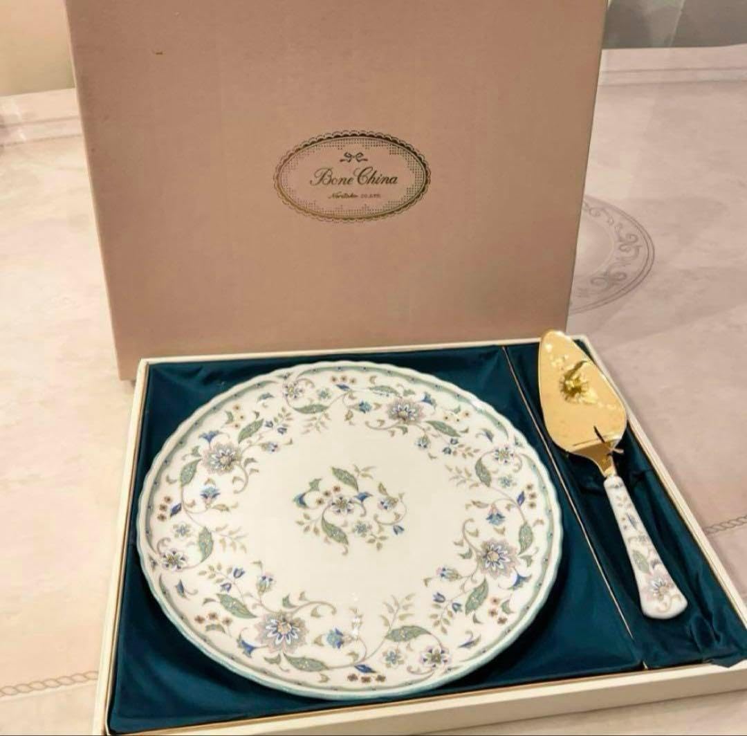 ノリタケ bone china カリフ・パレス柄 ケーキ皿＆サーバーセ