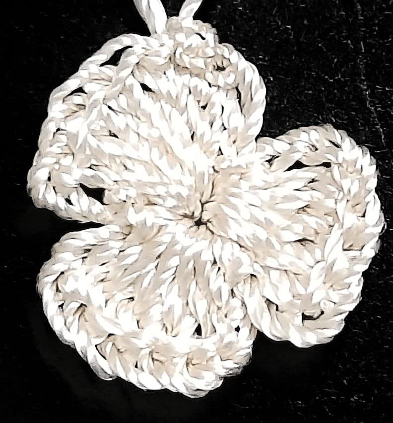Crochet Mini Flower (Cream) 2