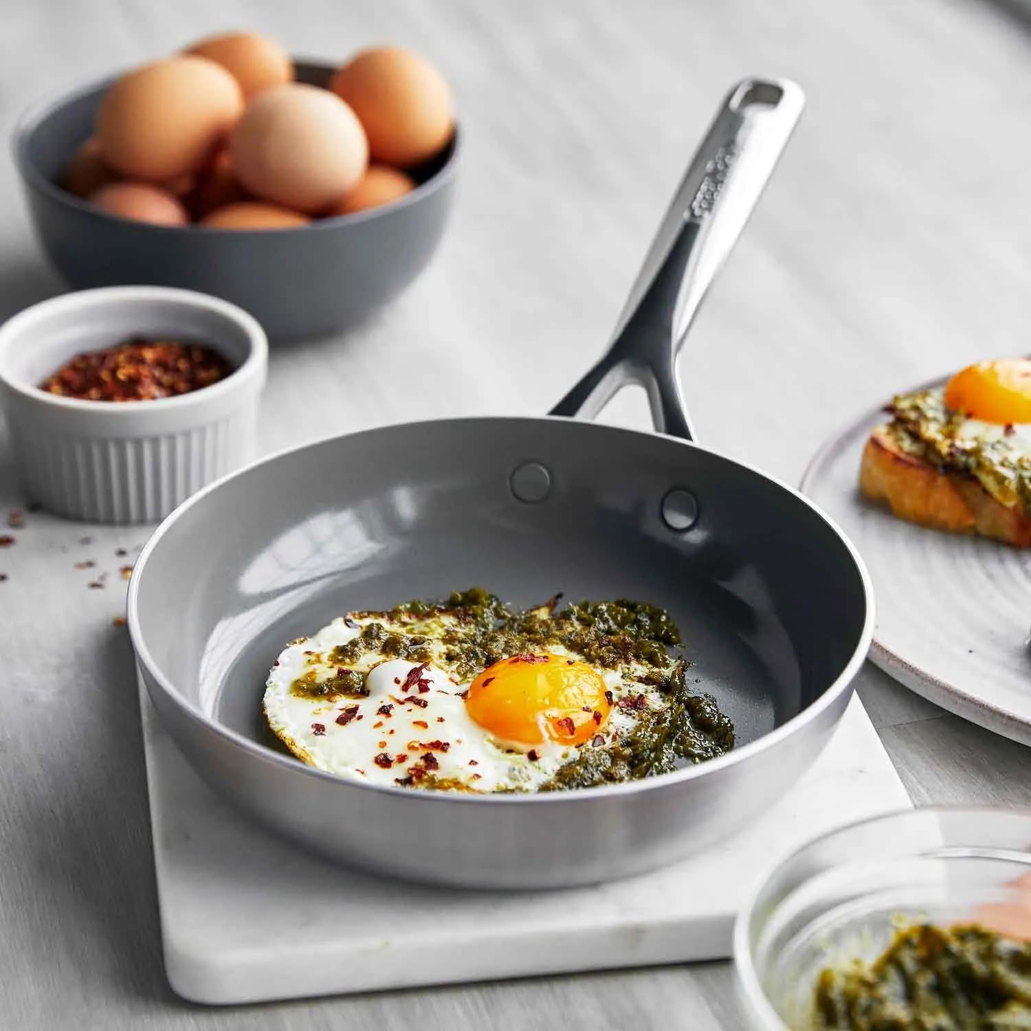 Greenpan Padella GP5 in acciaio inox a 5 strati in ceramica antiaderente da 20,3 cm, resistente ai graffi, adatta a induzione, lavastoviglie e forno, senza PFAS