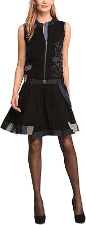 La minirobe noire sans manches col marin | Icône | Robes Courtes Mode La minirobe noire sans manches col marin | Icône | Robes Courtes Mode