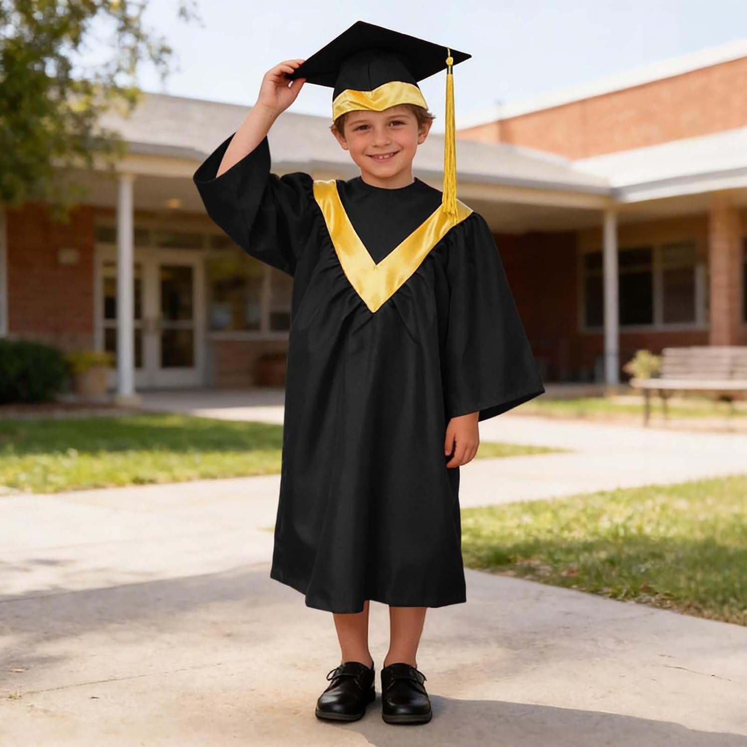Unisex Kids Graduation Gown Cap Tassel Set 2026 Preschool Kindergarten Graduation Gown Cap Set Size 3-12 Years