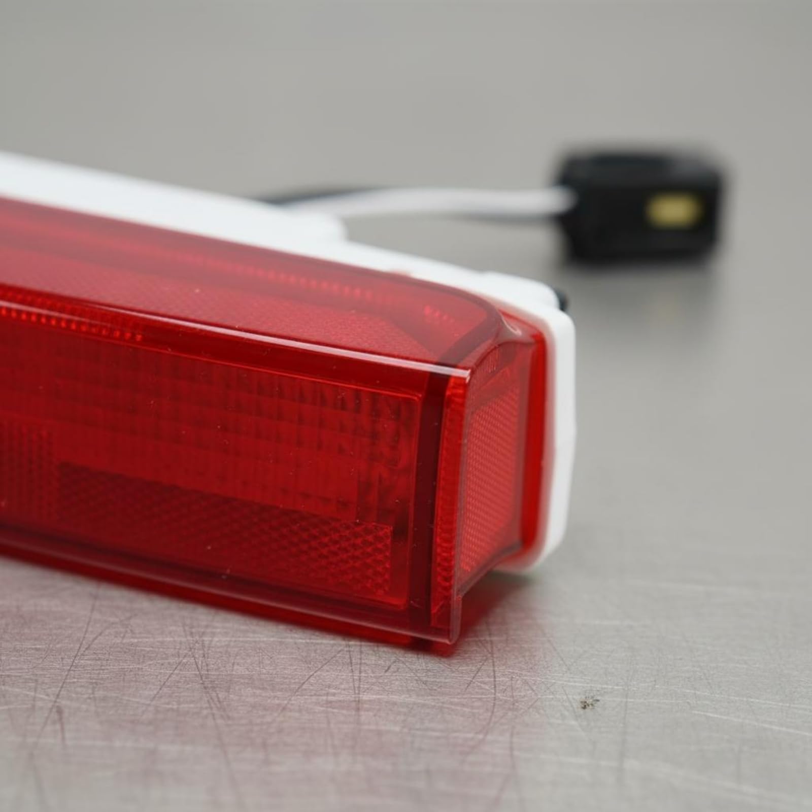 1 Pezzo Terzo Stop Auto Luce Freno Fanale Posteriore Indicatore Stop Luce Centrale con Cablaggio Preassemblato Posizionamento Rialzato Ben Visibile Adatto a Città E Tragitti Casa Lavoro