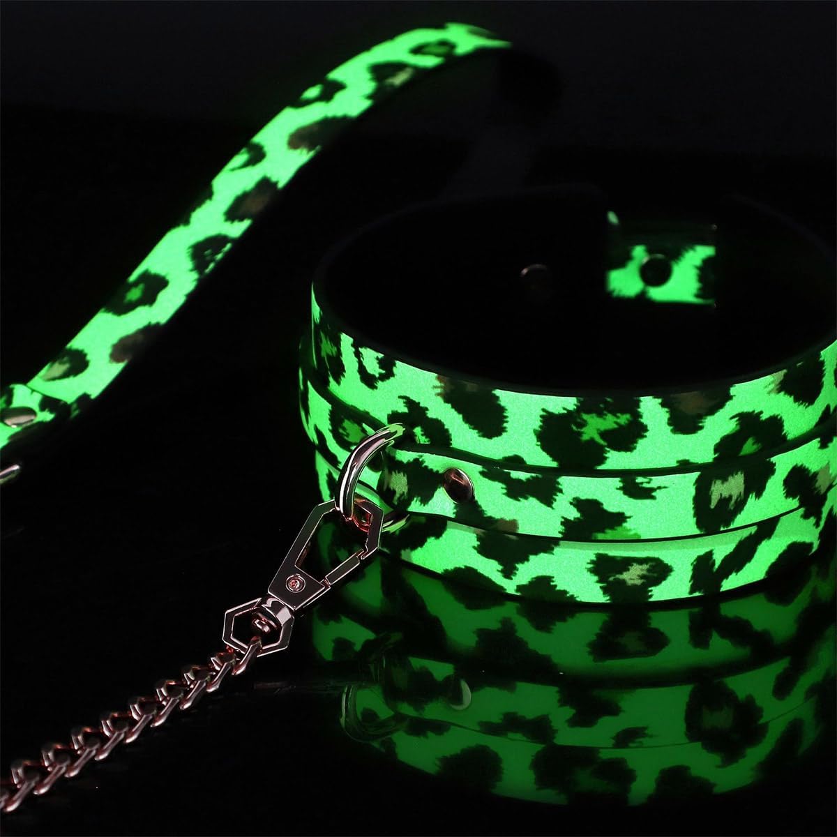 Nachtleuchtendes Bondage Set für Paare und Anfänger, Leopardenmuster Leder Fesselset mit Handfesseln Fußfesseln Halsband Augenbinde Peitsche, BDSM Erotikspielzeug für Frauen und Männer