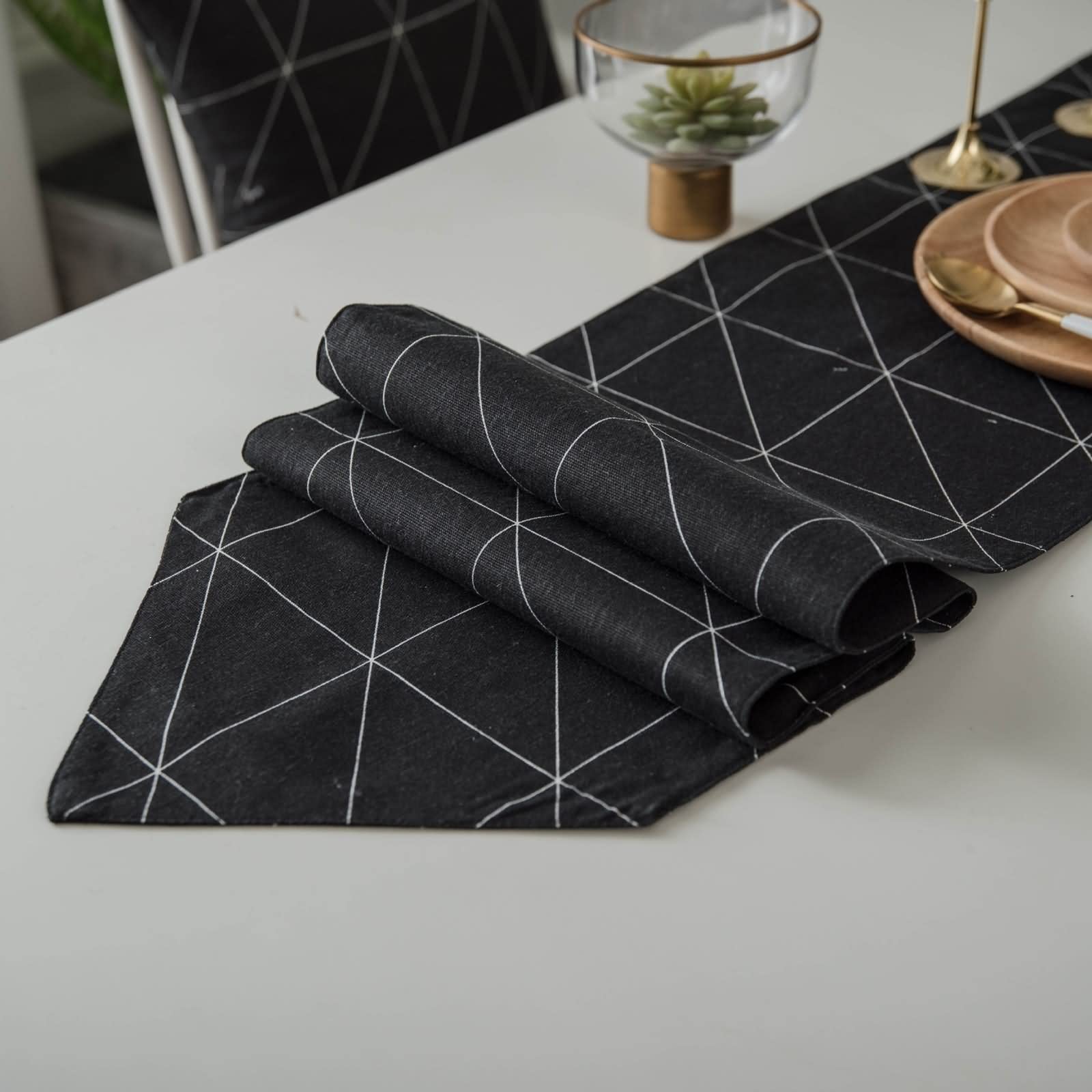 Camino de Mesa de Navidad, Decoración para Comedor Celosía Geométrica Negro Sabana de Algodon 30x220CM