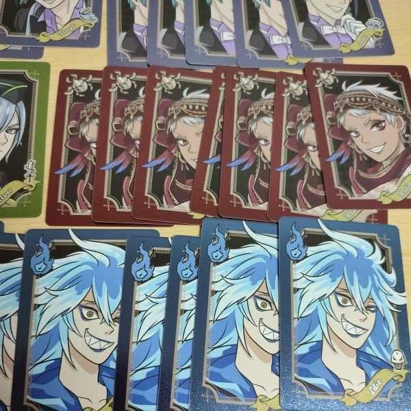 ツイステ イグニハイド寮 イデア グリッターカード 50枚