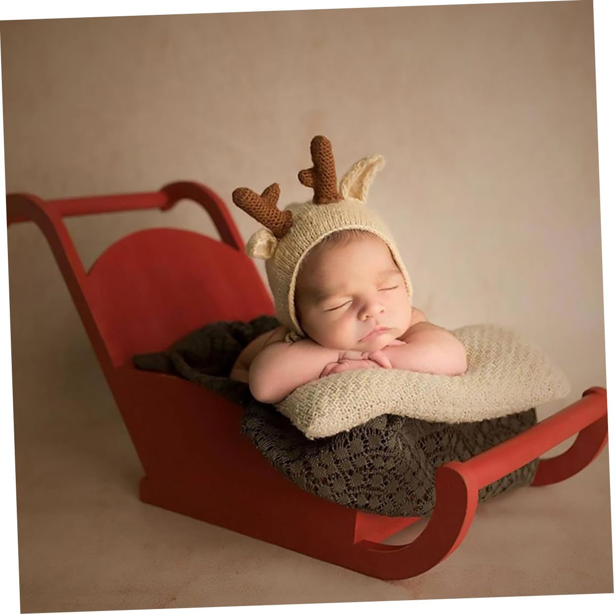 1pc Newborn Photography Prop Rustic Xmas Sled Decoration for Photo Shoot Design for Christmas Parties Smooth for Use for Capturing Special Moments