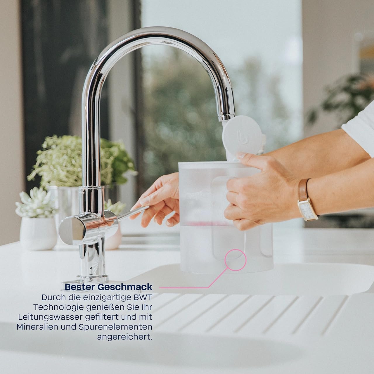 BWT Wasserfilter AQUAlizer Station inkl. 1 Magnesium Filterkartusche | Tischwasserfilter & Glaskaraffe | Trinkwasserfilter | Wasserspender für Leitungswasser (AQUAlizer Station + Magnesium)