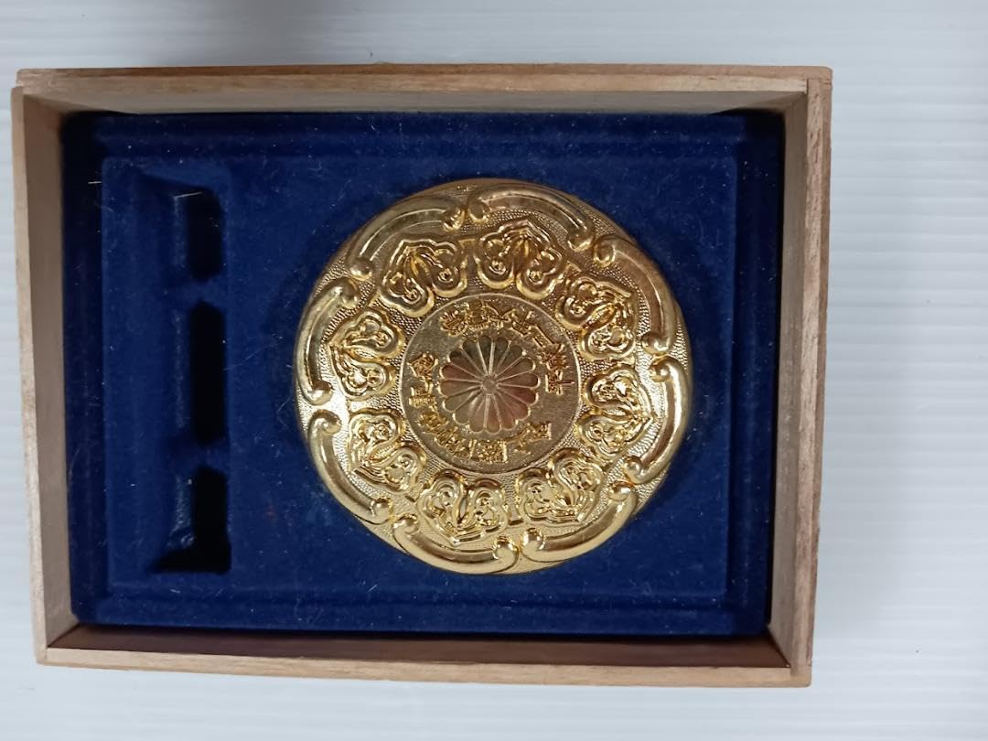 平成二年　今上陛下即位記念　大嘗祭　朱肉 Amazon.co.jp: 今上陛下即位記念 大嘗祭 平成二年 ハンコ 印鑑 朱肉